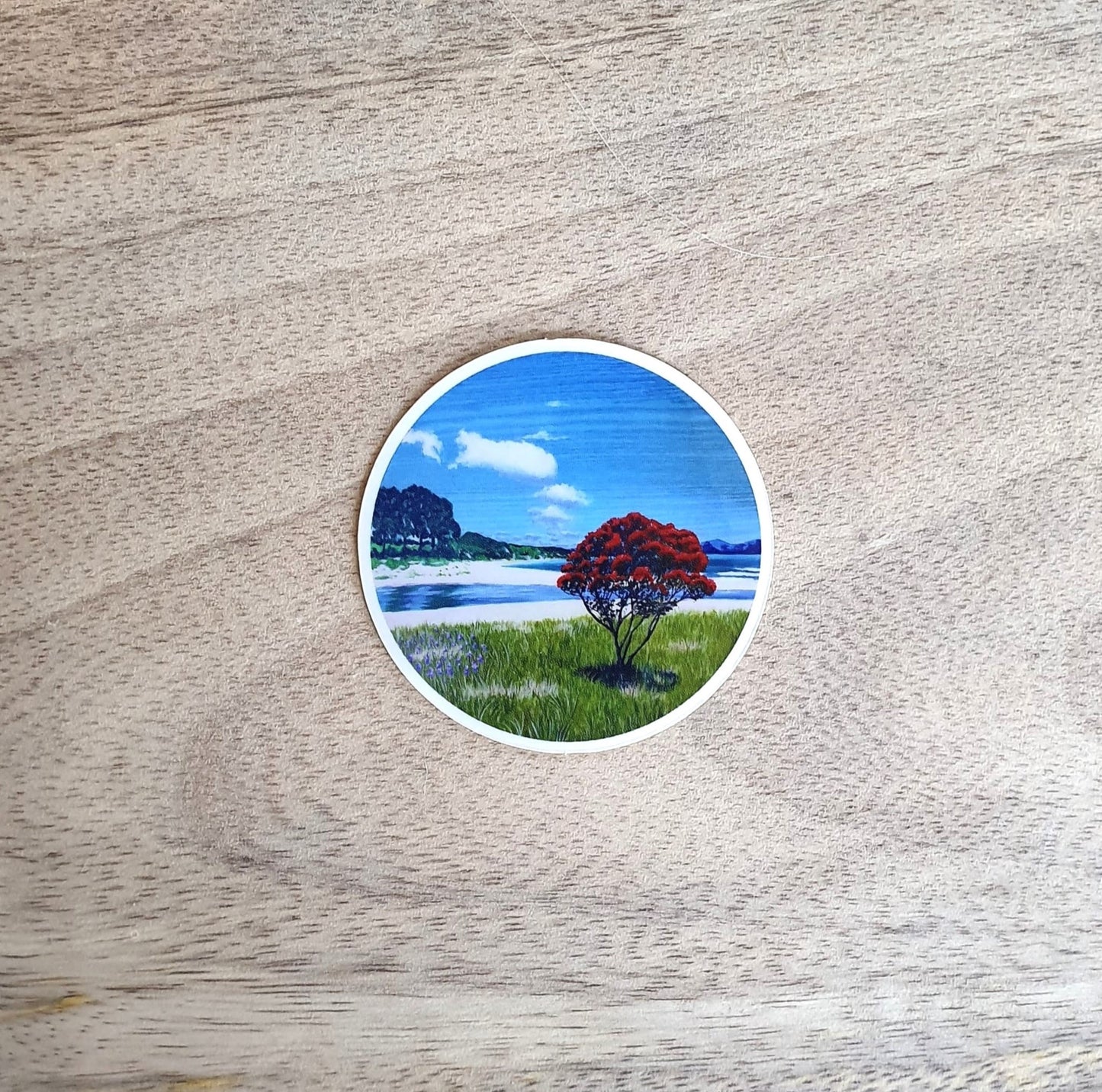 Round Landscape sticker - Pohutukawa Beach